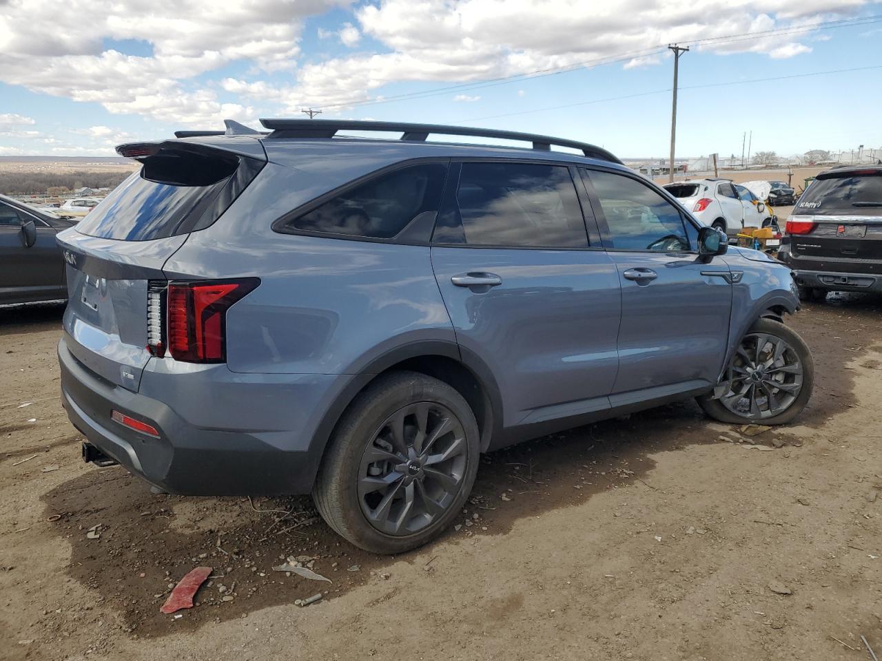2023 Kia Sorento - Image 3