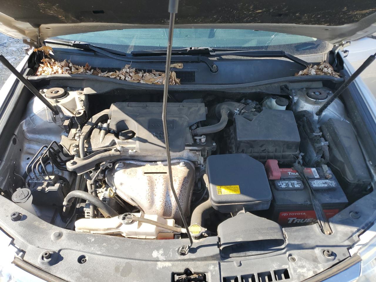 2014 Toyota Camry - Image 11