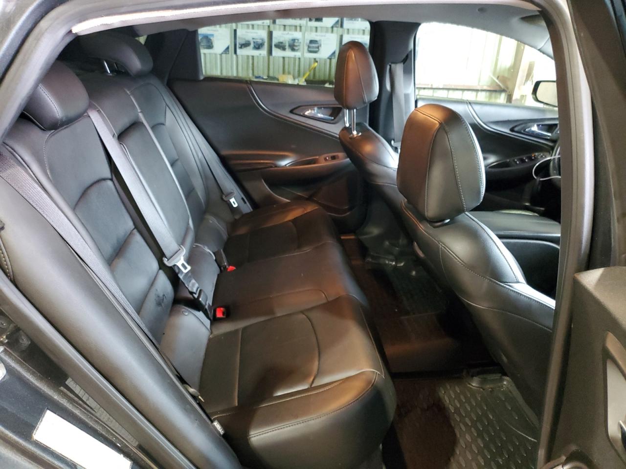 2016 Chevrolet Malibu - Image 10