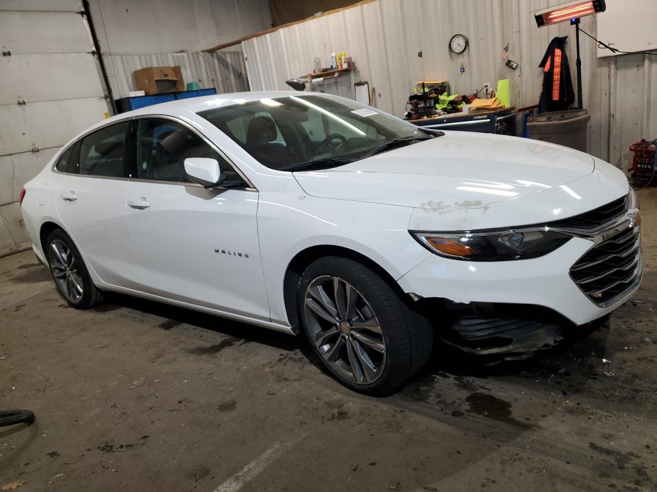 2023 Chevrolet Malibu - Image 4
