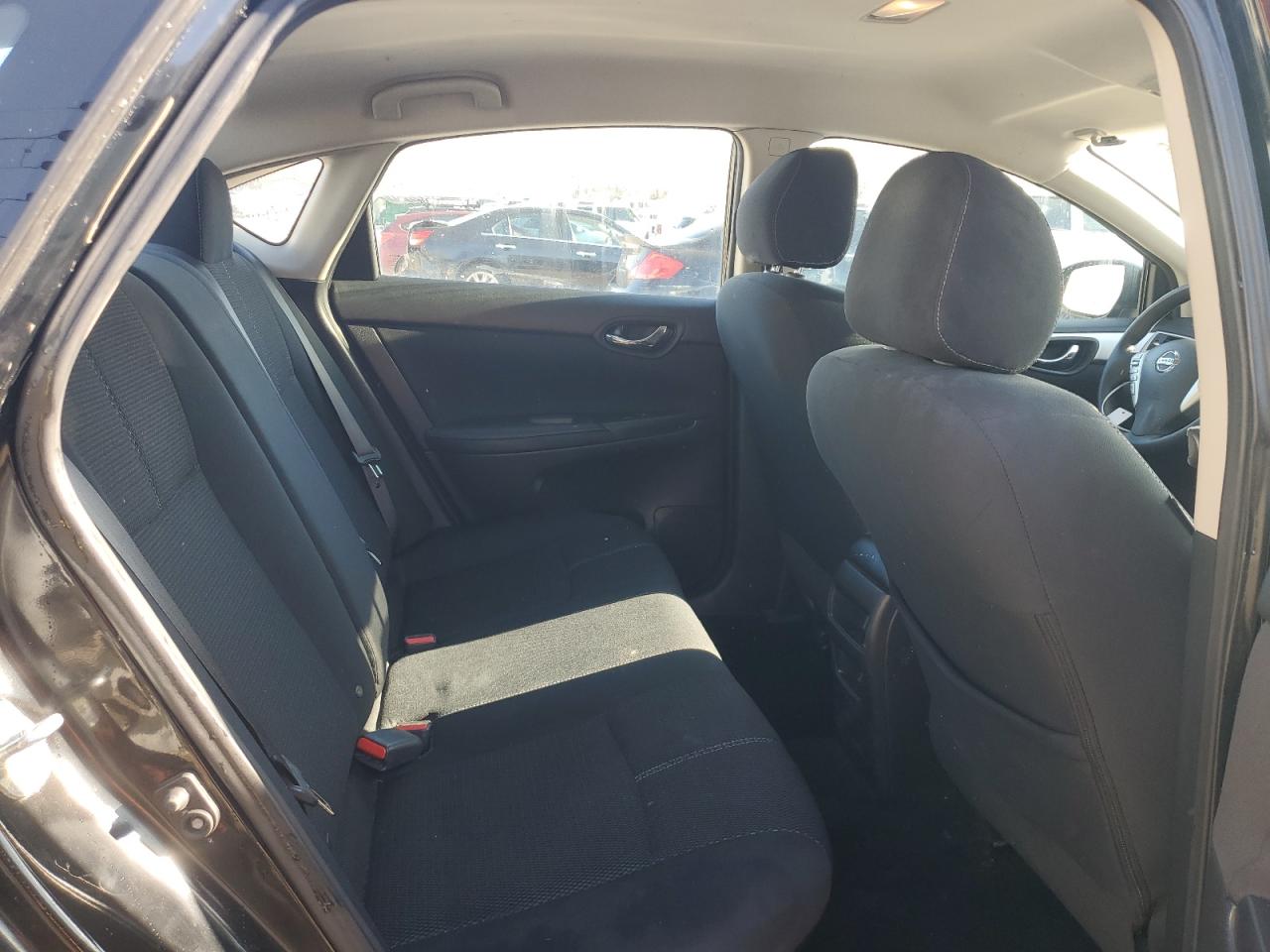 2017 Nissan Sentra - Image 10