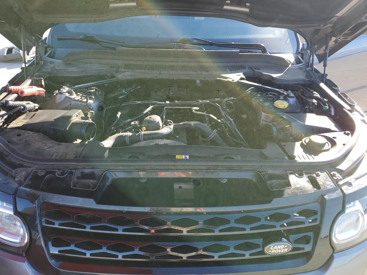 2015 Land Rover Range Rover - Image 14