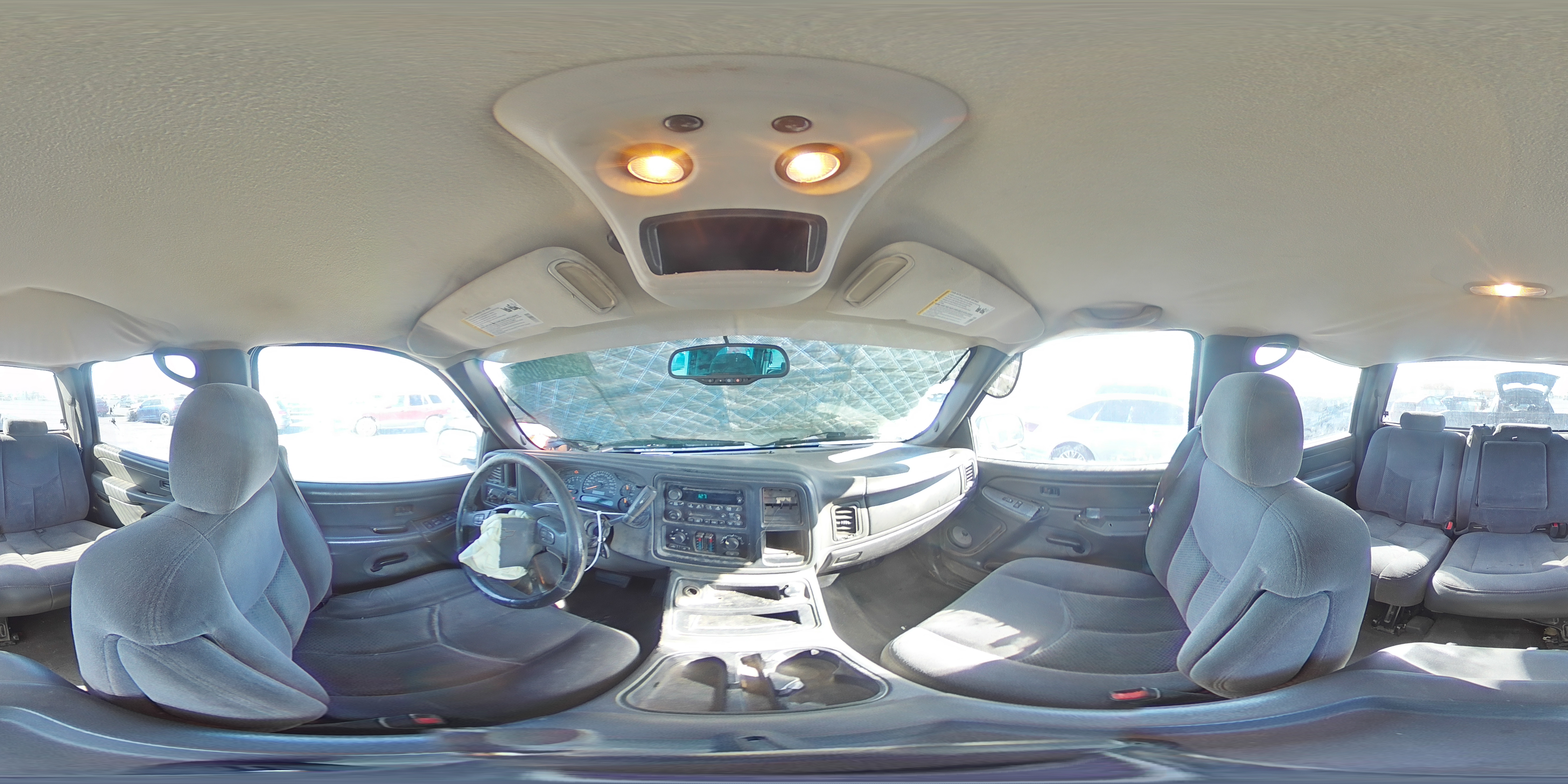 2005 Chevrolet Silverado - Image 13