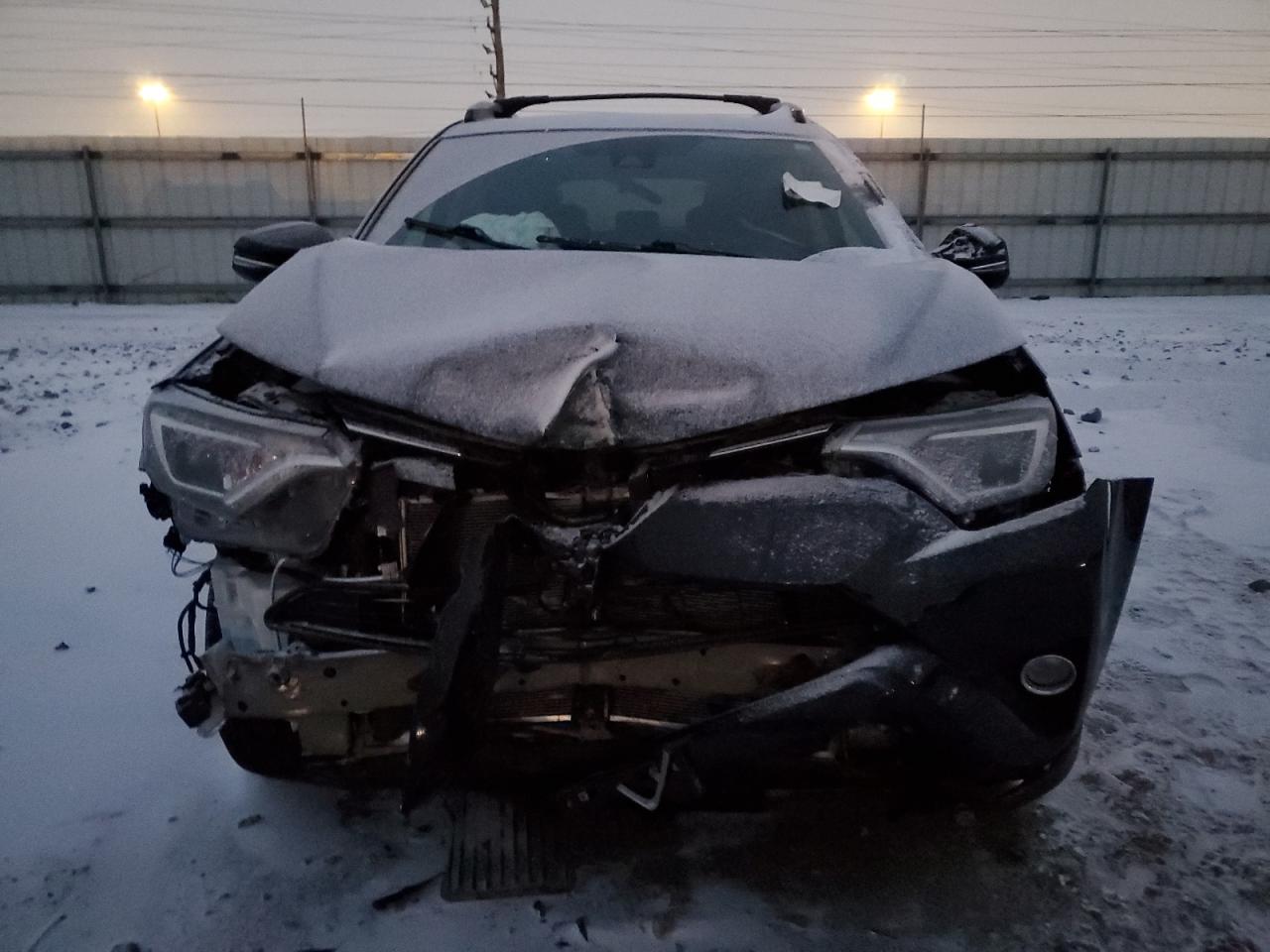 2018 Toyota RAV 4 - Image 5