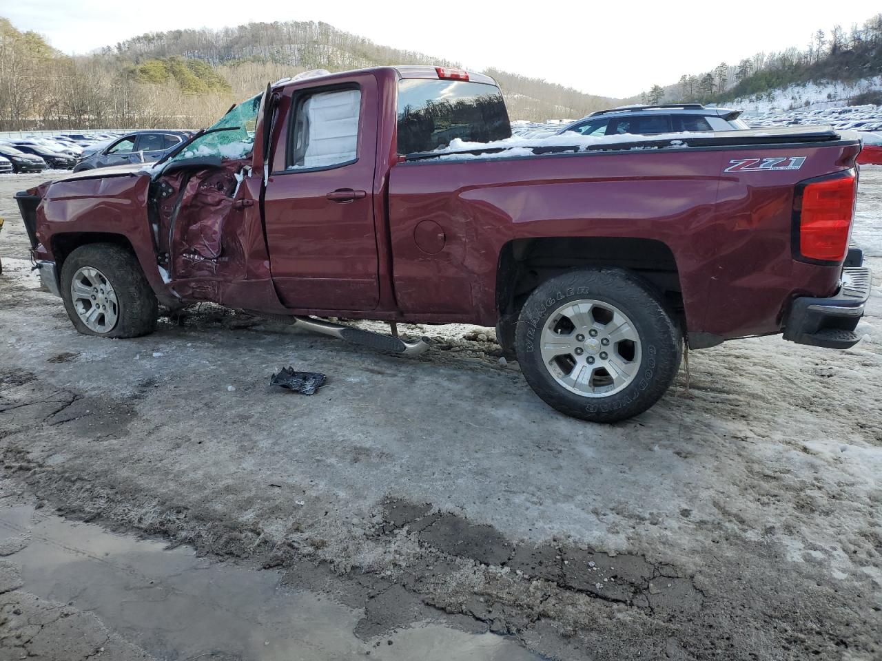2015 Chevrolet Silverado - Image 2
