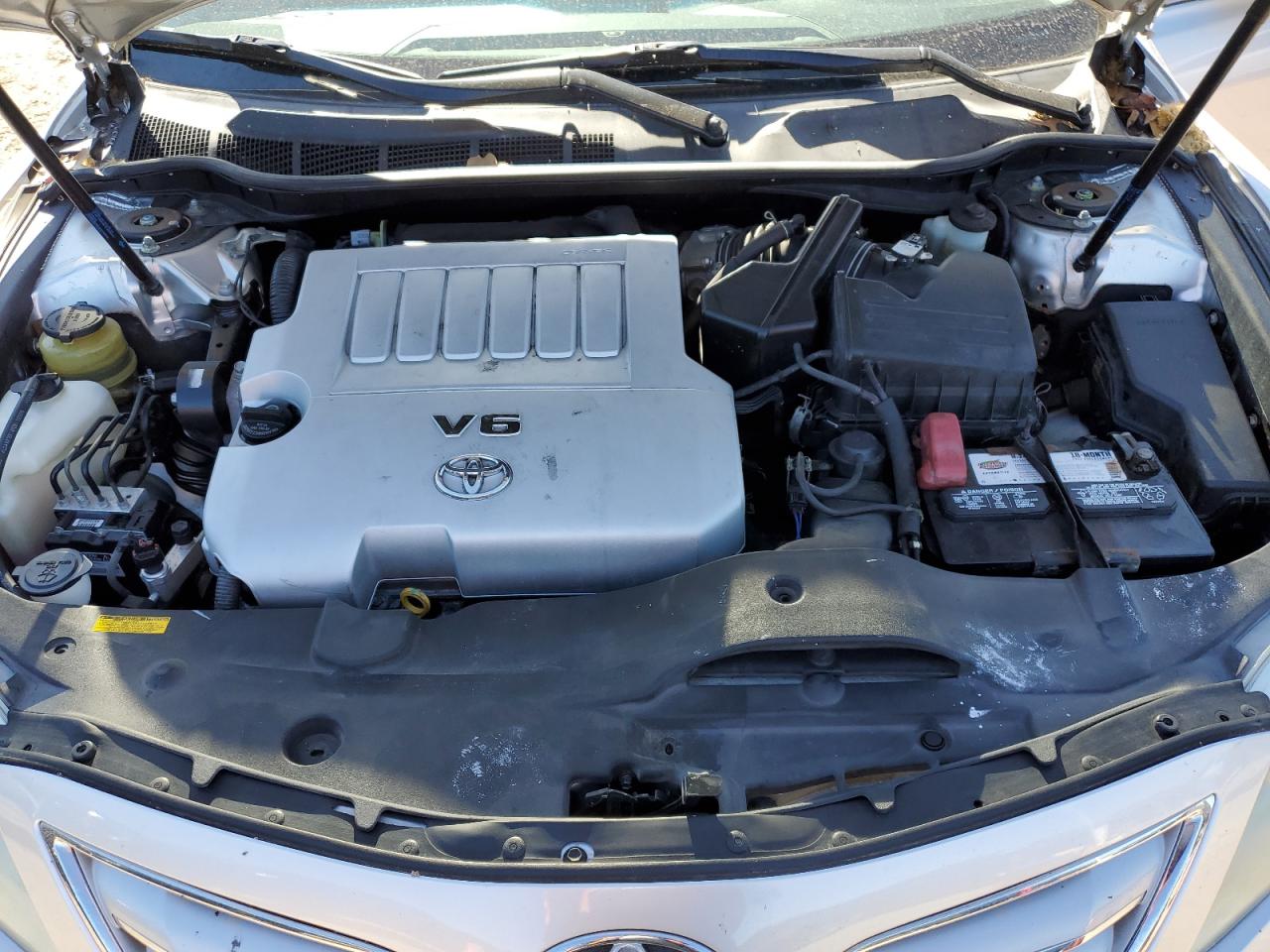 2011 Toyota Camry - Image 12