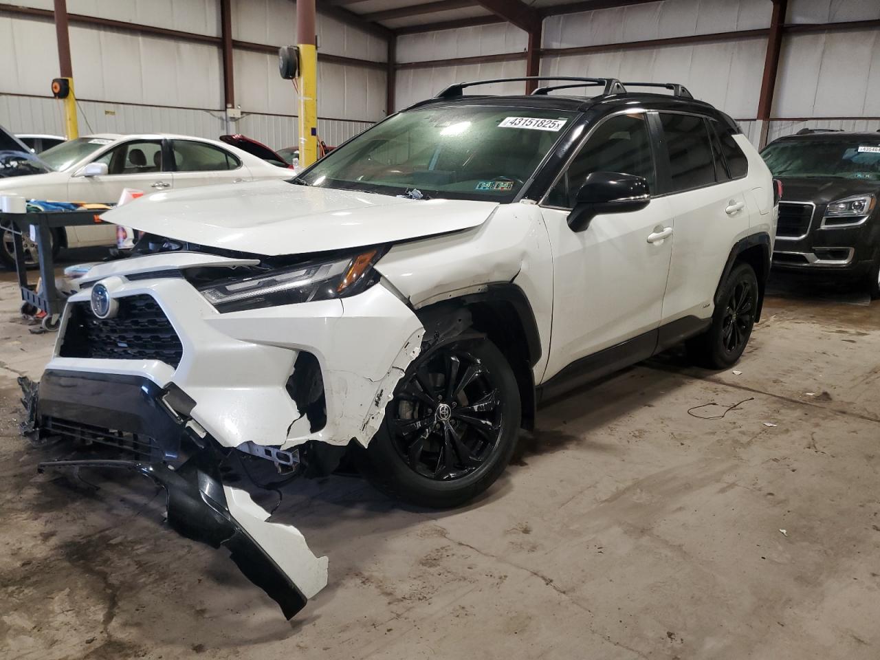2022 Toyota RAV 4 - Image 1