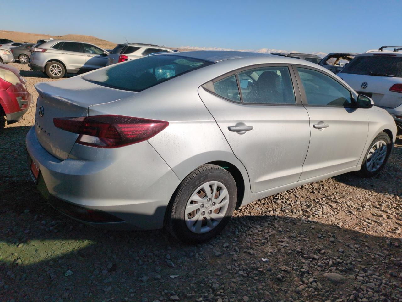 2019 Hyundai Elantra - Image 3