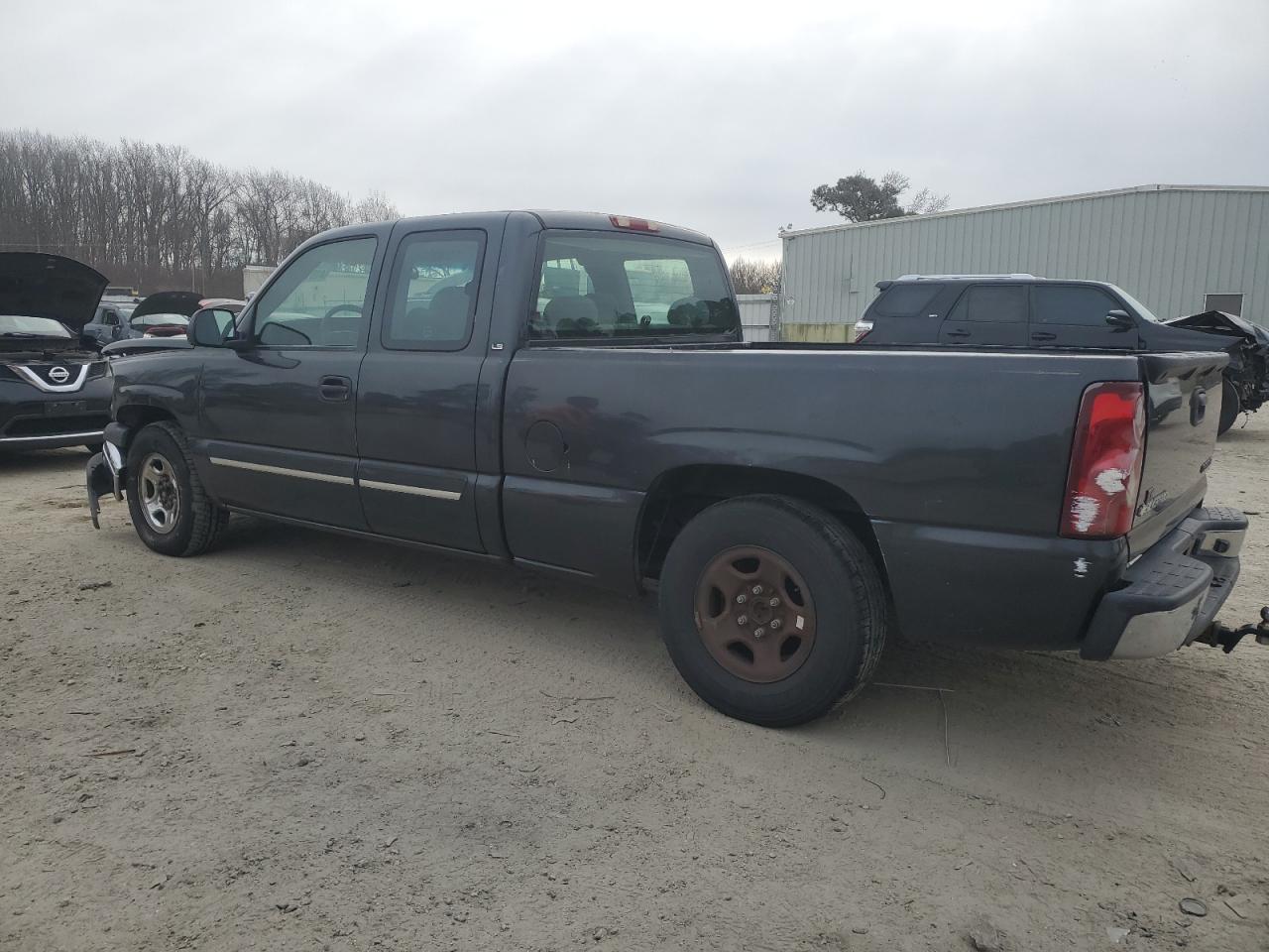 2003 Chevrolet Silverado - Image 2