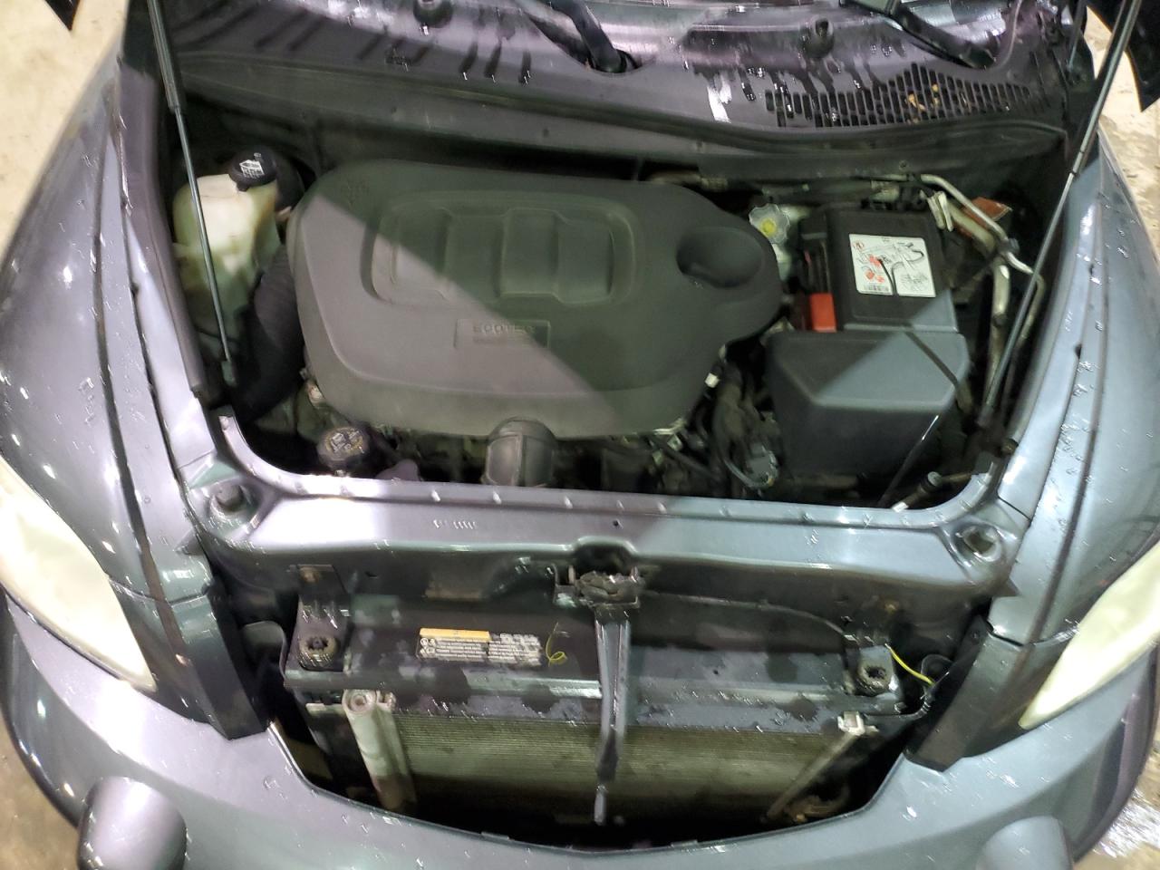 2011 Chevrolet HHR - Image 12