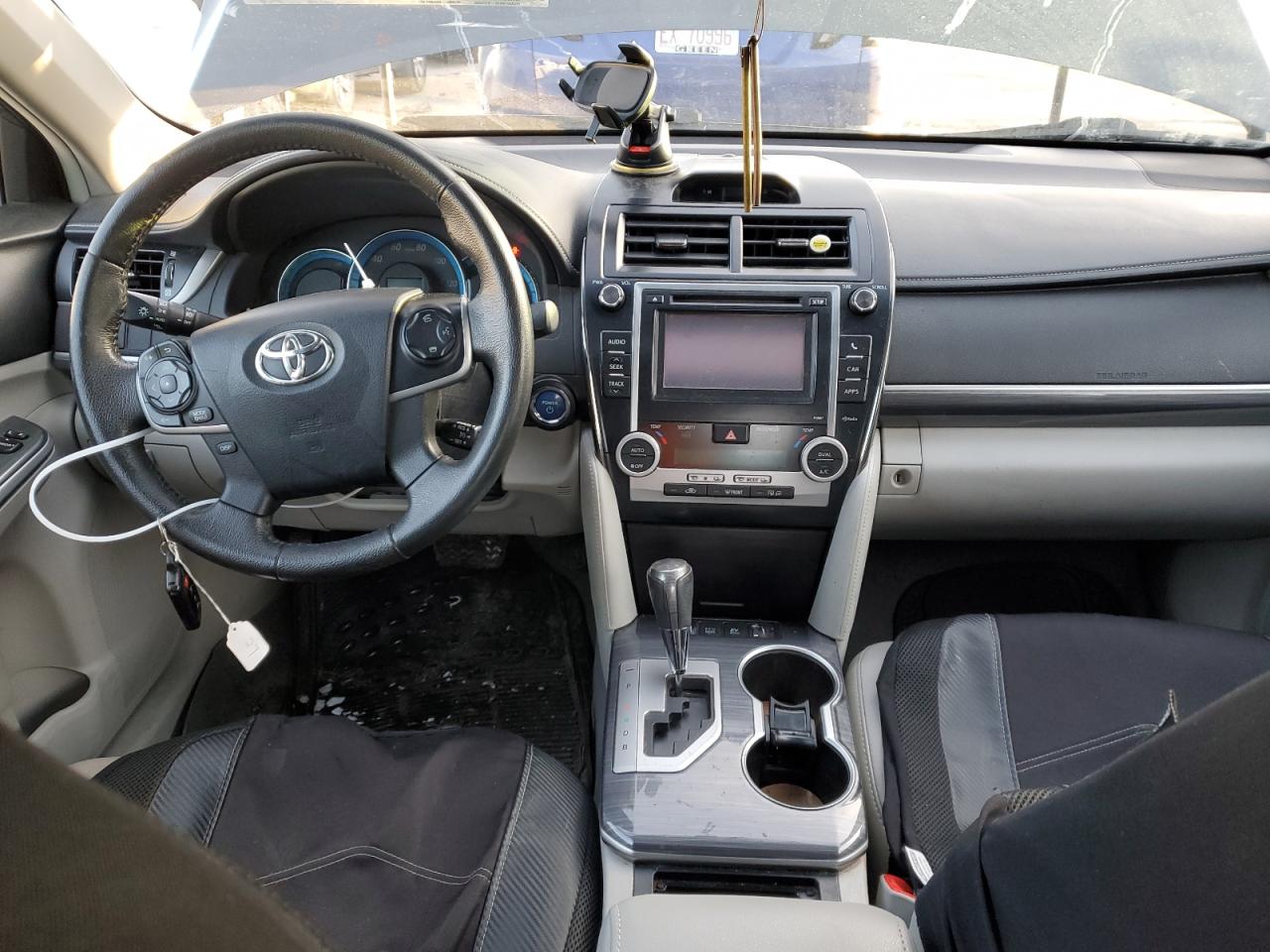 2012 Toyota Camry - Image 8