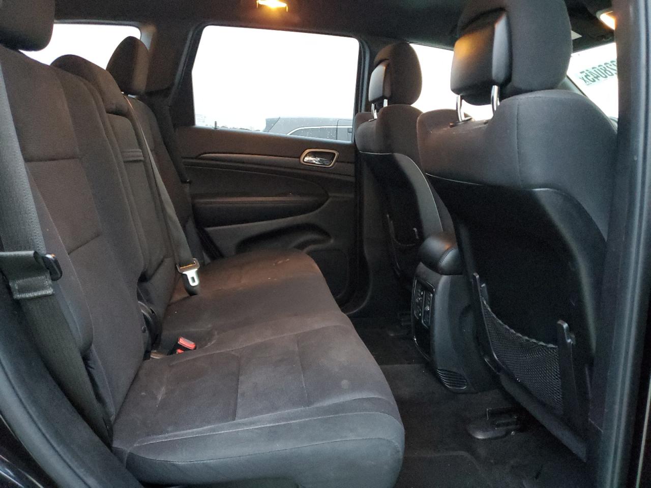 2015 Jeep Grand Cherokee - Image 12