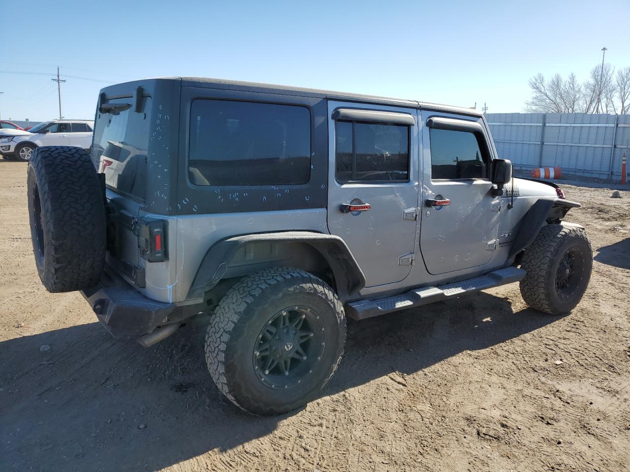 2016 Jeep Wrangler - Image 3