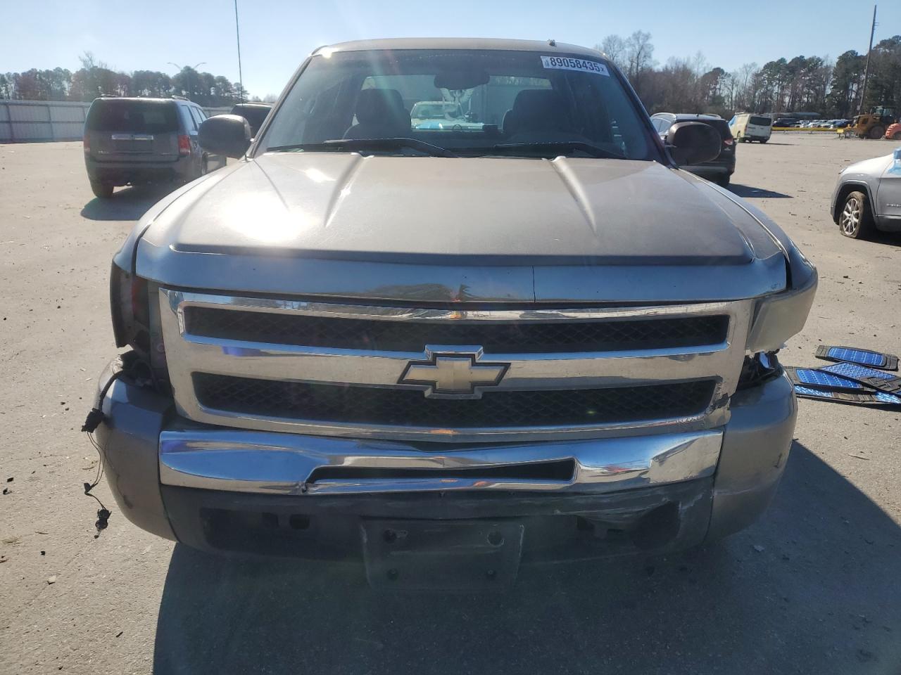 2009 Chevrolet Silverado - Image 5