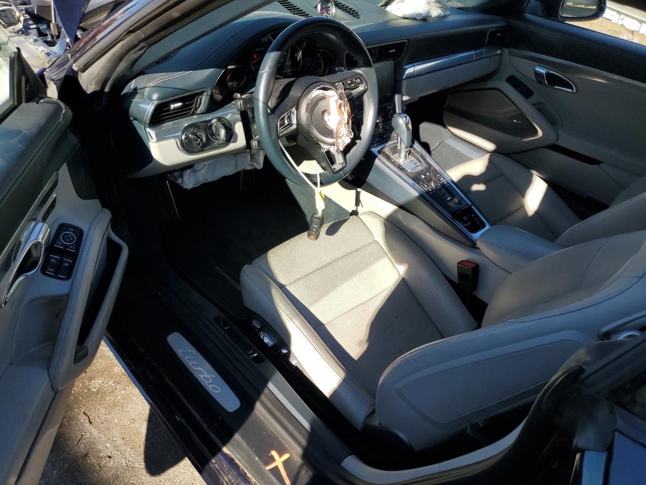 2018 Porsche 911 - Image 8