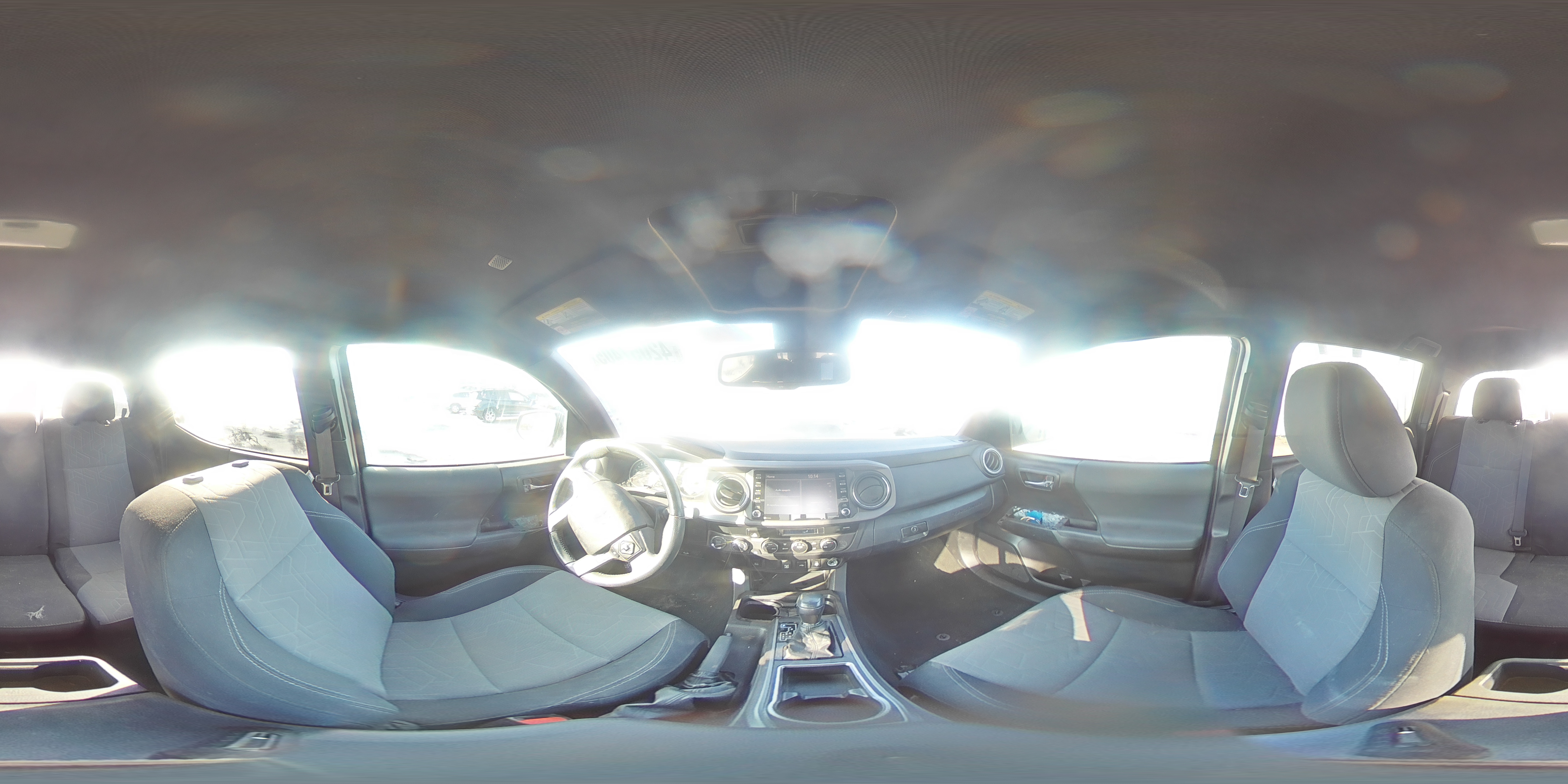 2022 Toyota Tacoma - Image 12