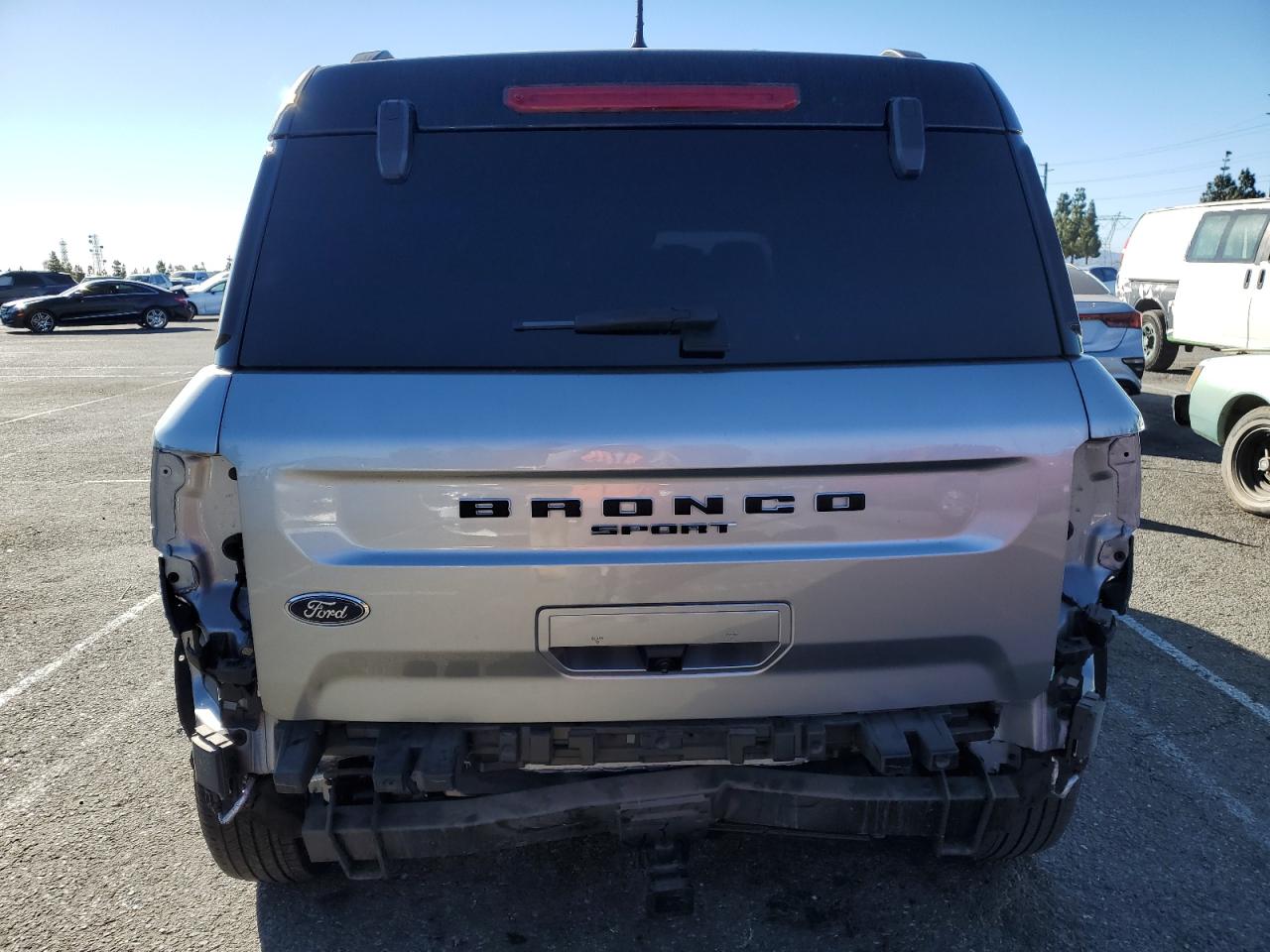 2022 Ford Bronco - Image 6