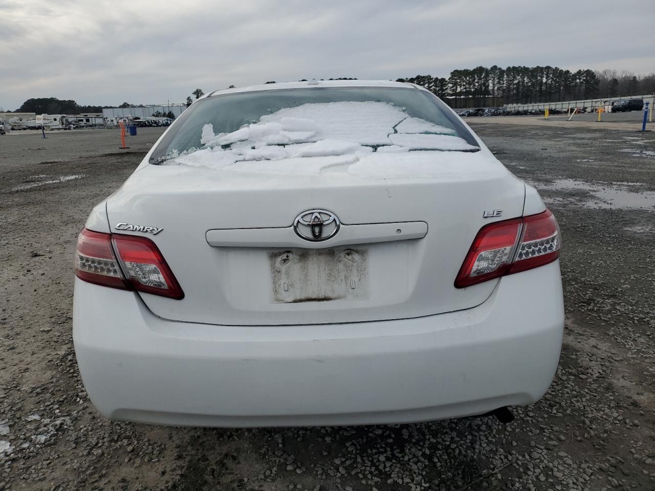 2011 Toyota Camry - Image 6