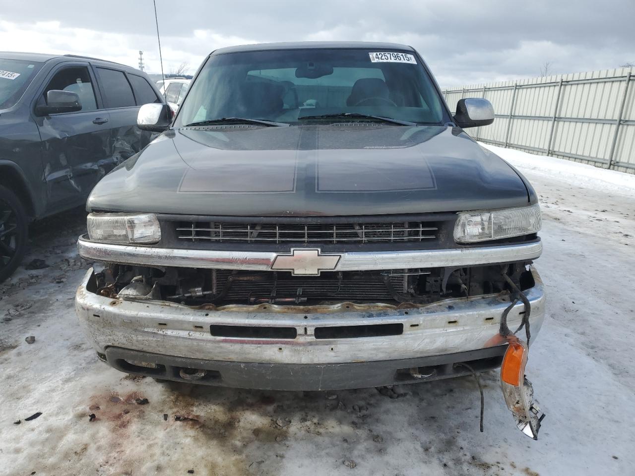 2000 Chevrolet Silverado - Image 5