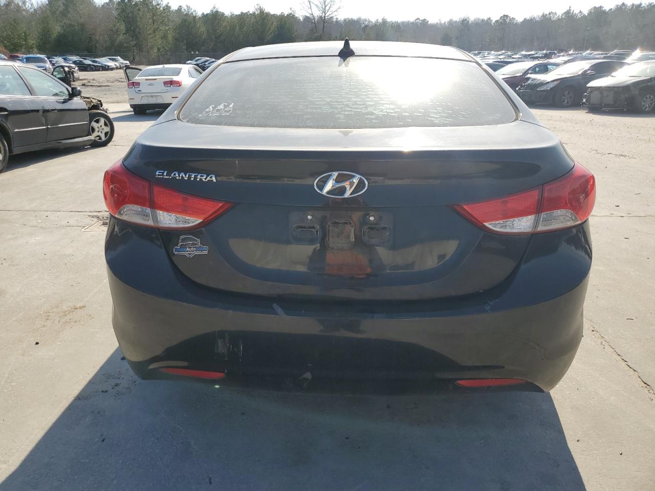 2012 Hyundai Elantra - Image 6