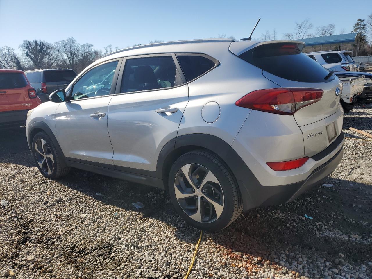 2016 Hyundai Tucson - Image 2