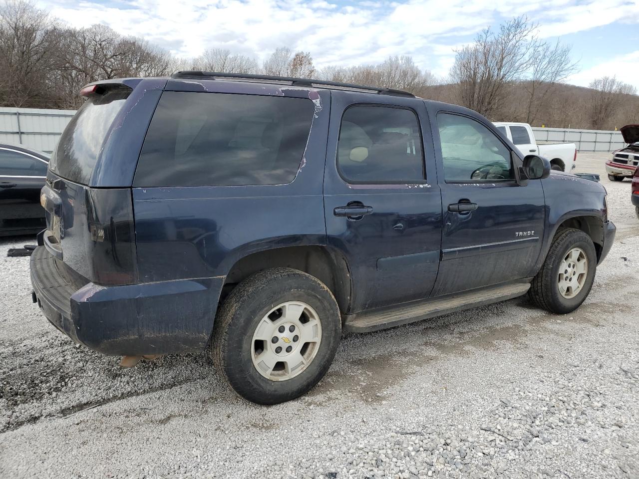 2007 Chevrolet Tahoe - Image 3