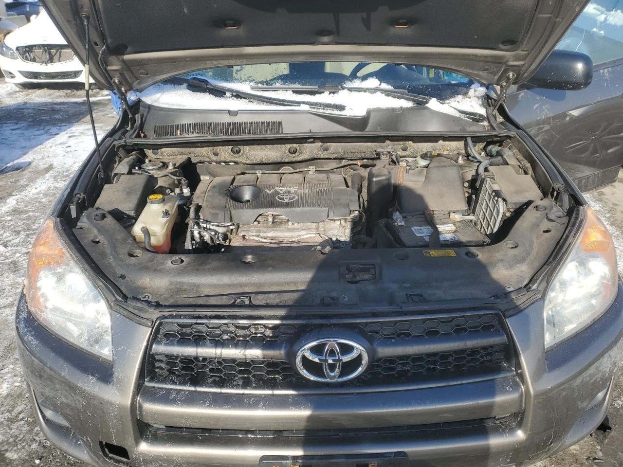 2010 Toyota RAV 4 - Image 12