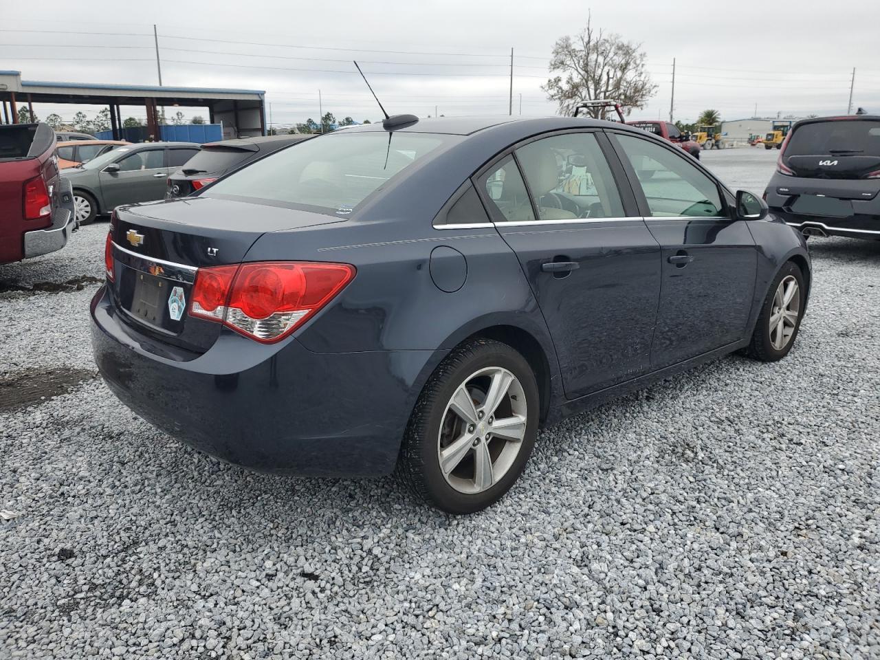 VIN 1G1PE5SB9F7276102 2015 CHEVROLET CRUZE no.5