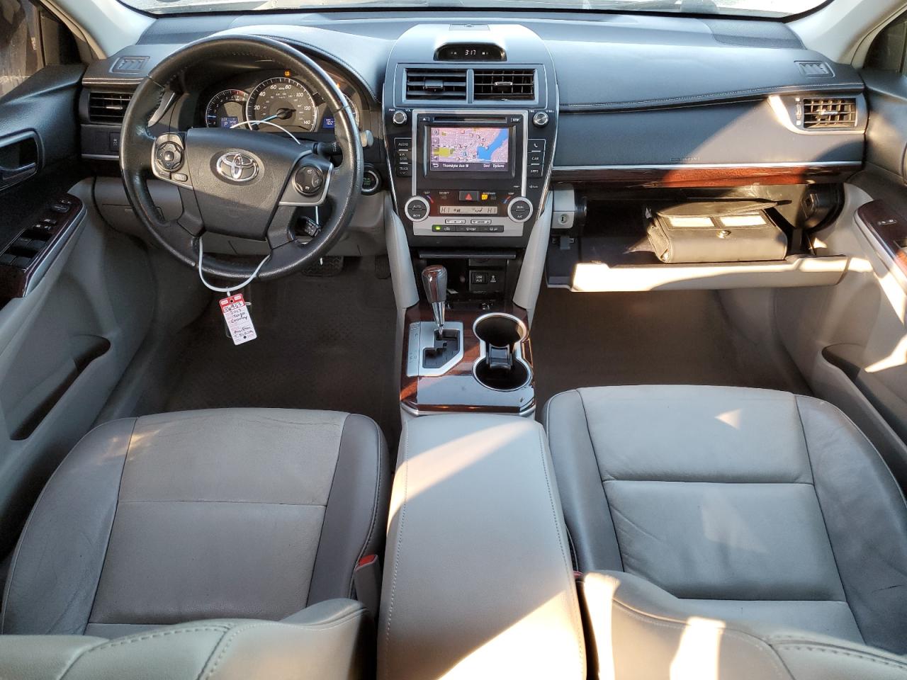 2013 Toyota Camry - Image 8