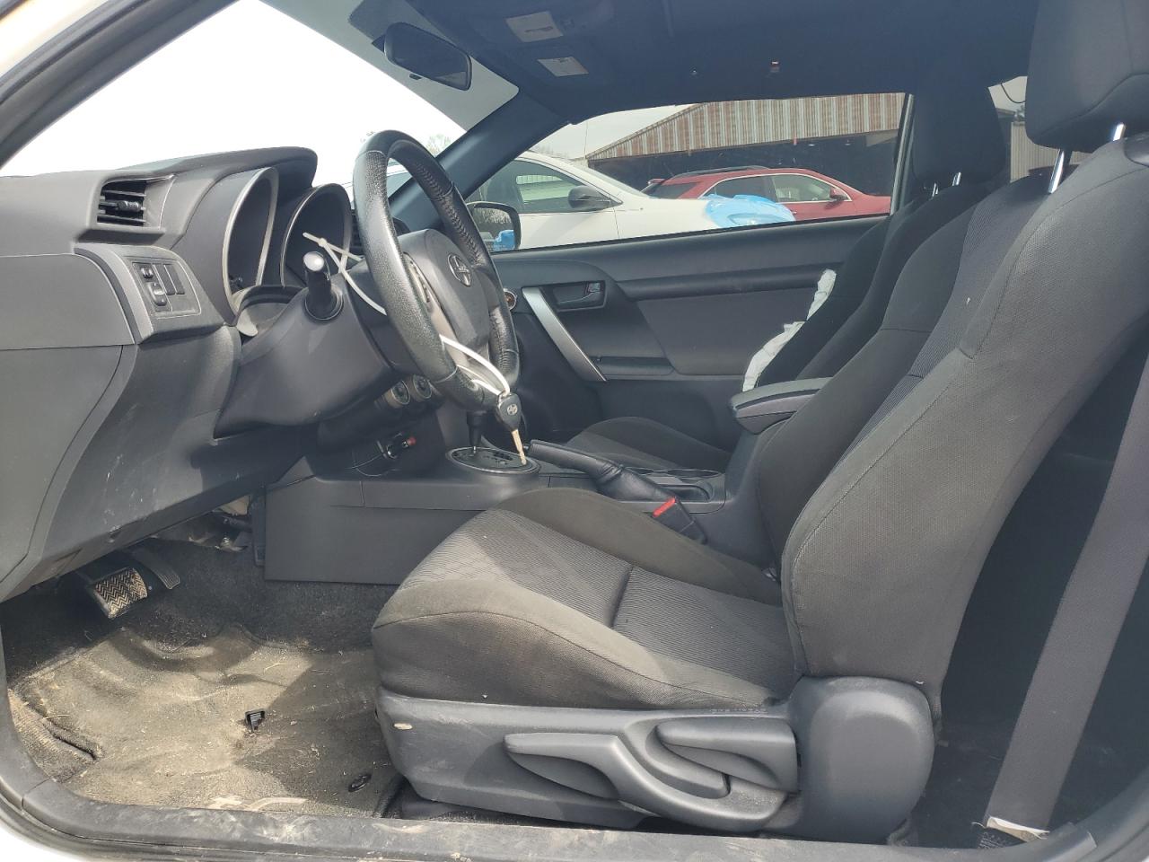 2012 Toyota tC - Image 7