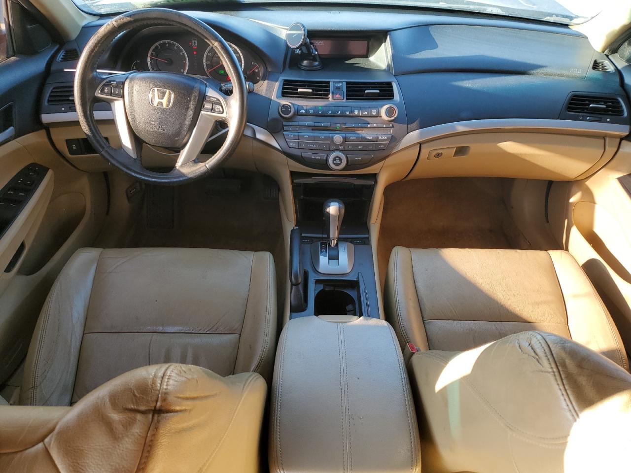 2012 Honda Accord - Image 8