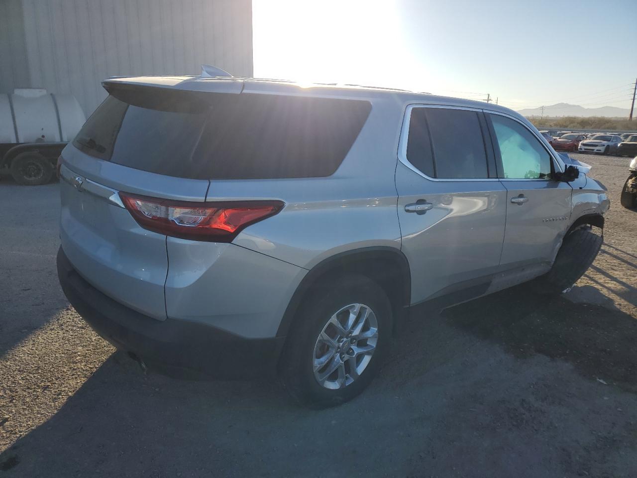 2020 Chevrolet Traverse - Image 3