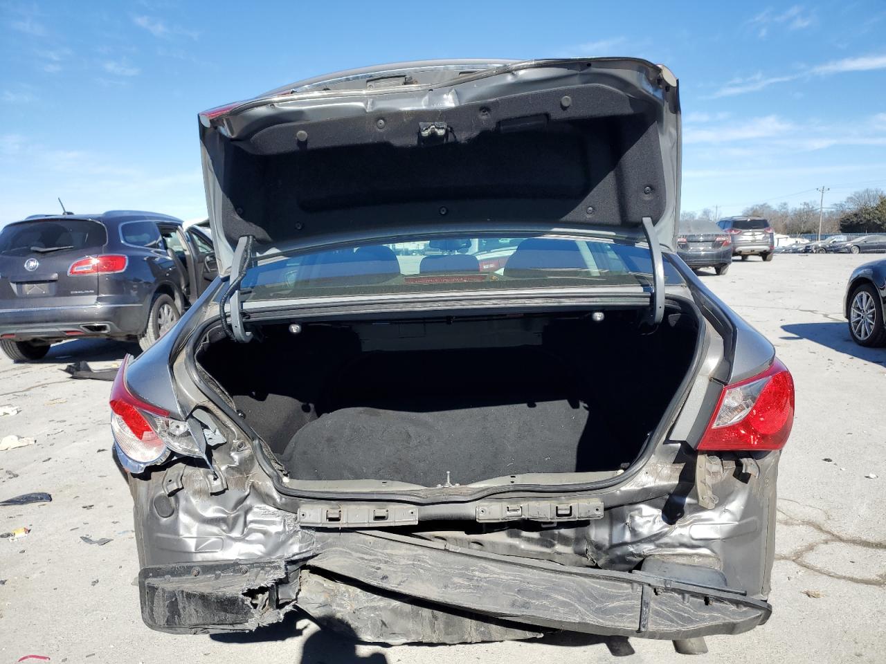 2013 Hyundai Sonata - Image 6