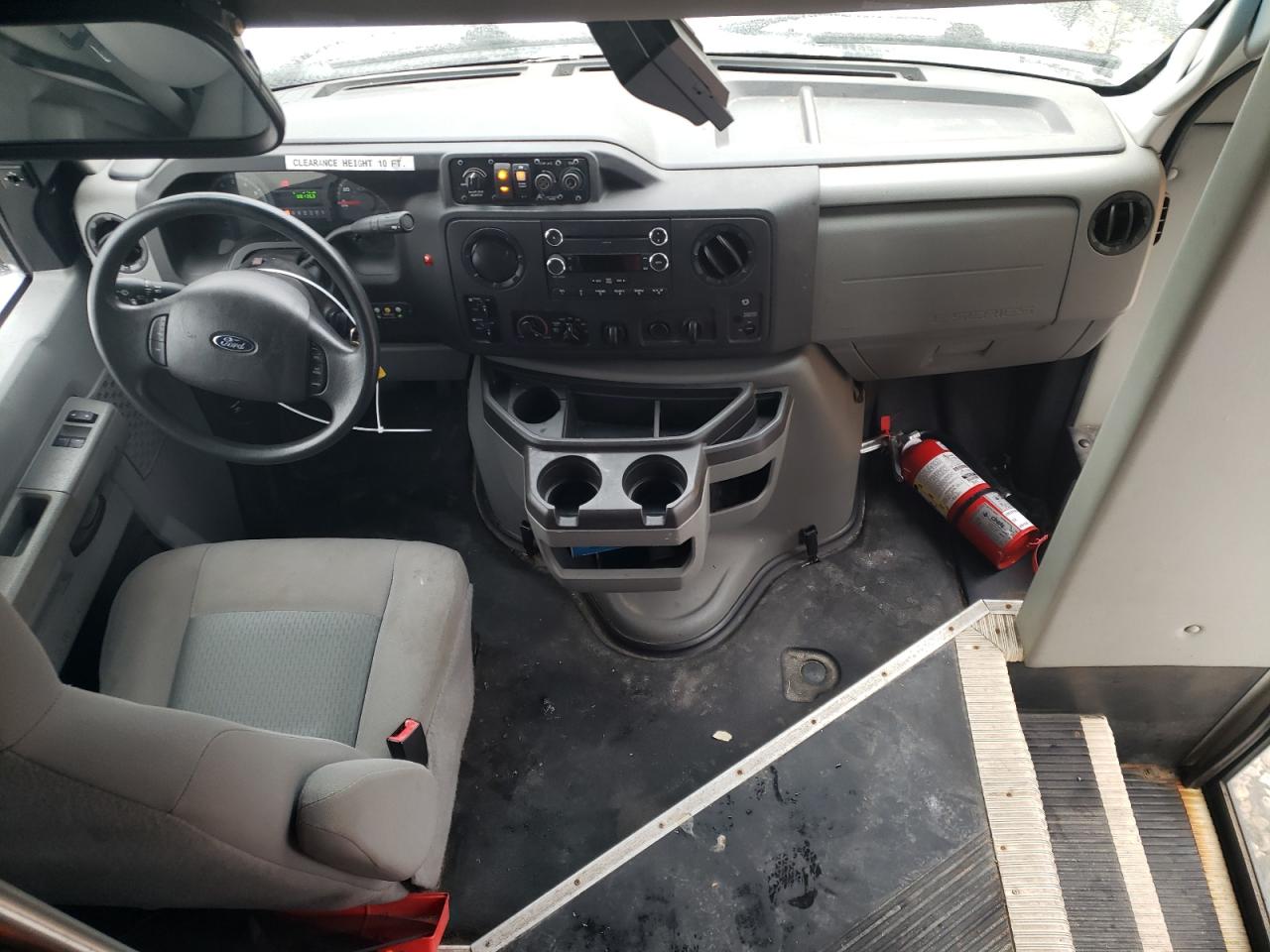 2015 Ford Econoline - Image 8