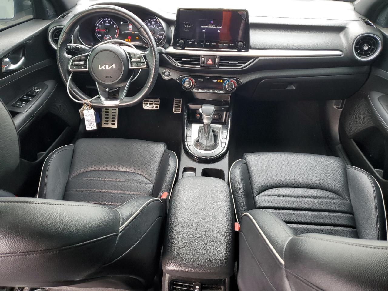 2023 Kia Forte - Image 8