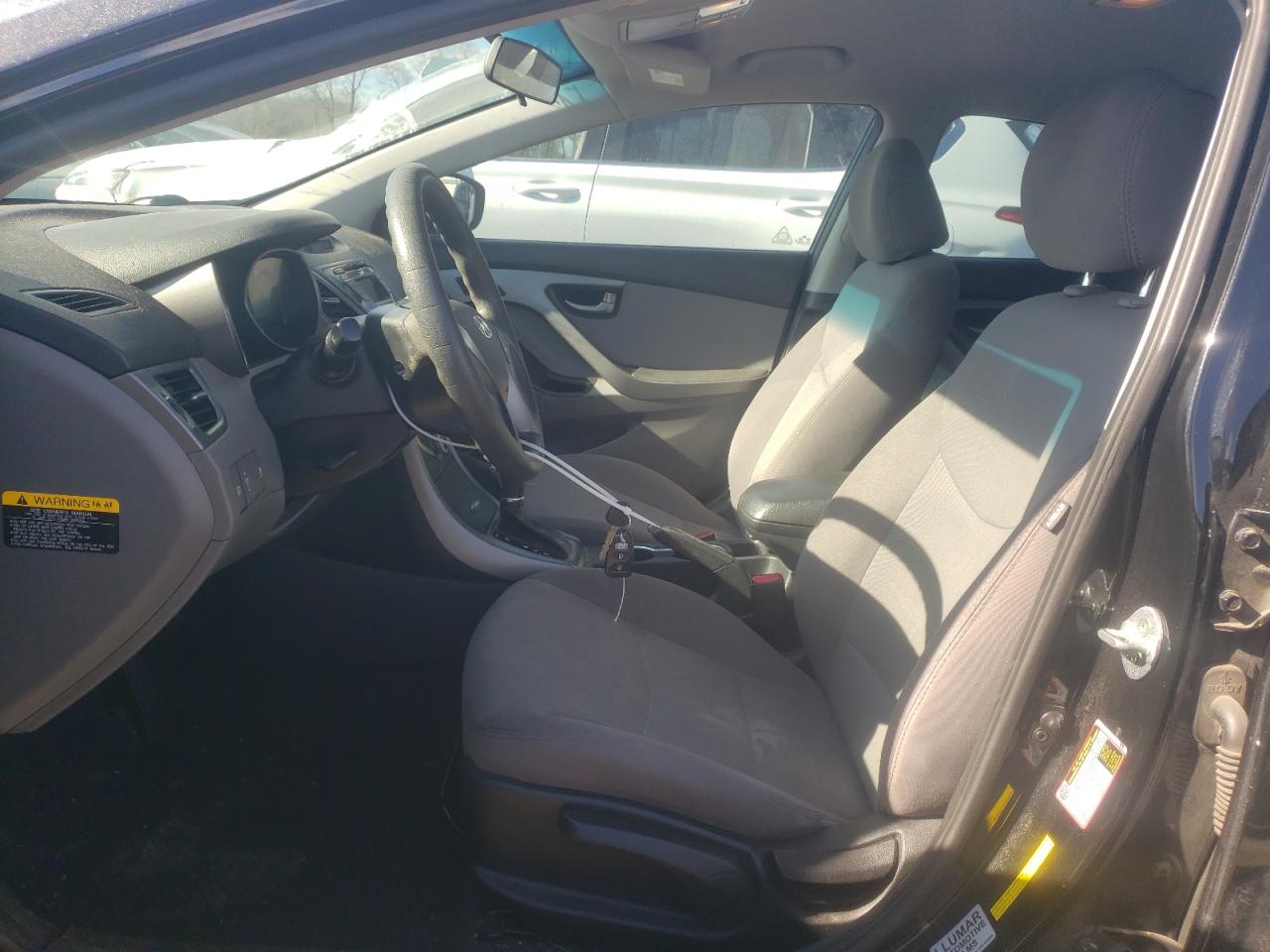 2016 Hyundai Elantra - Image 7