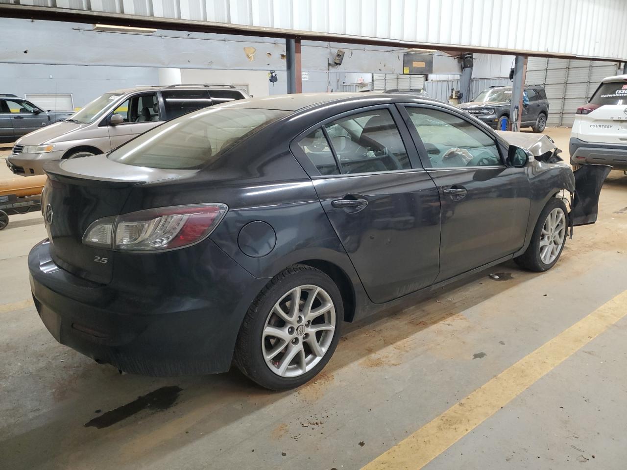 2012 Mazda 3 - Image 3