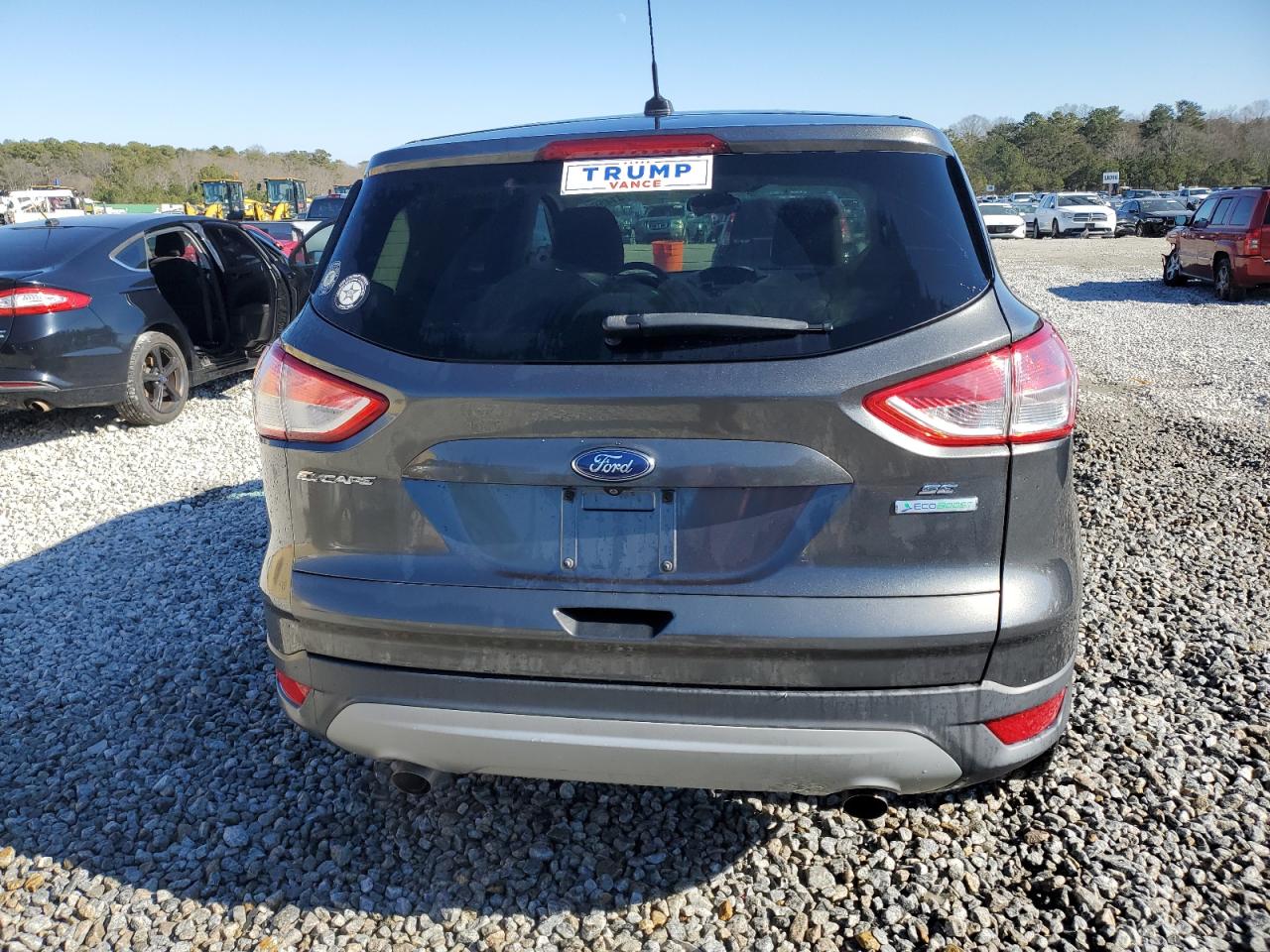 VIN 1FMCU0GX3FUA60422 2015 FORD ESCAPE no.6