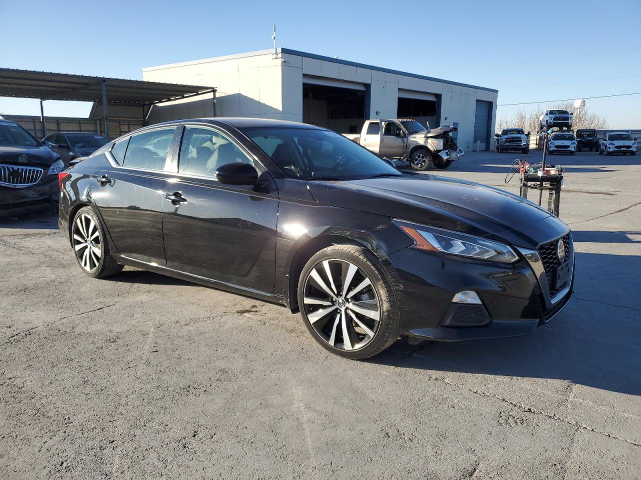 2021 Nissan Altima - Image 4