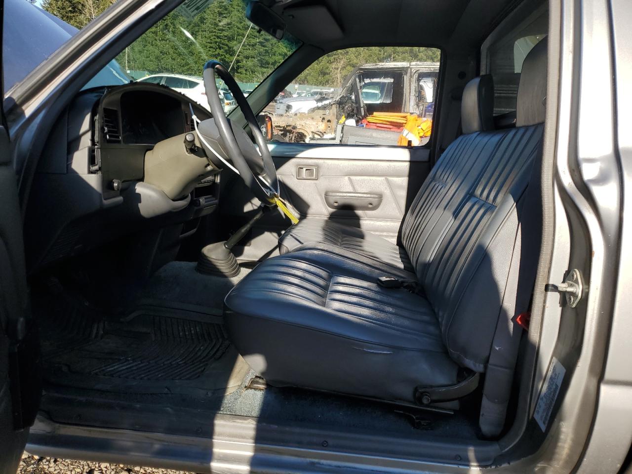 1993 Toyota Pickup - Image 7