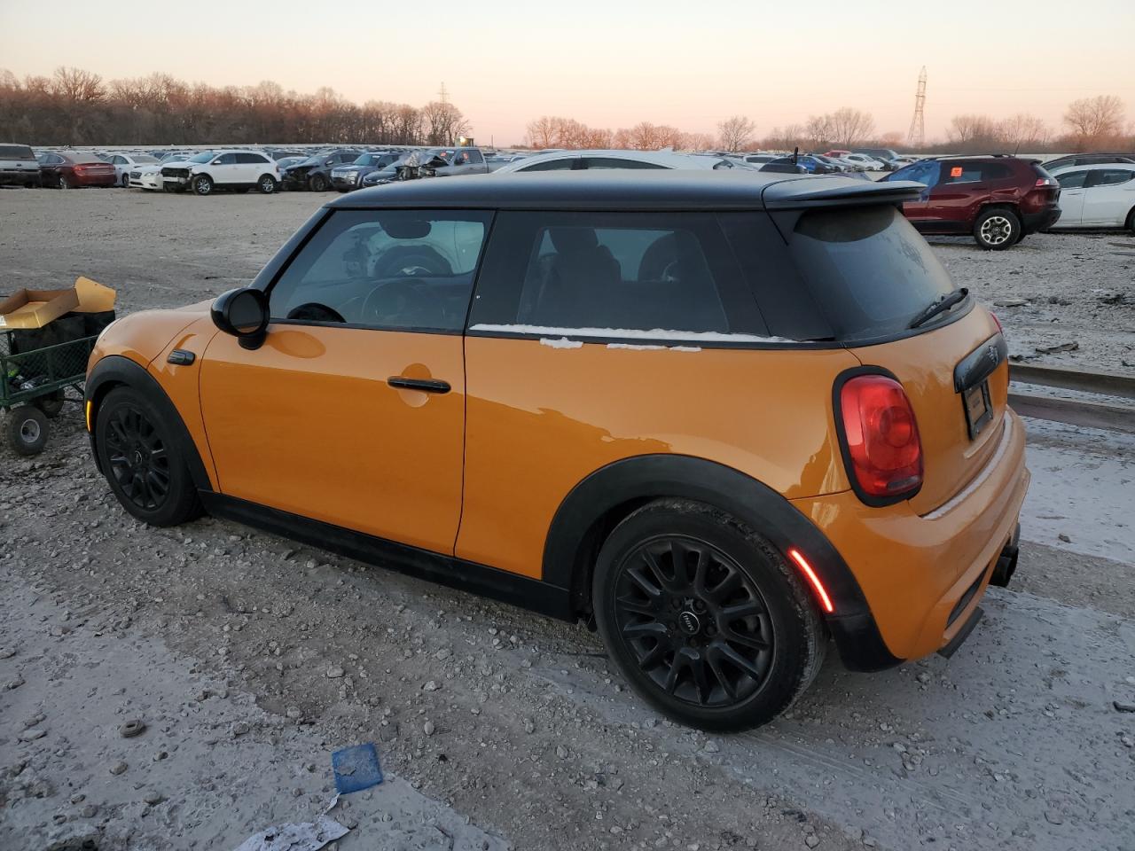 VIN WMWXP7C55F2A40906 2015 MINI COOPER no.2