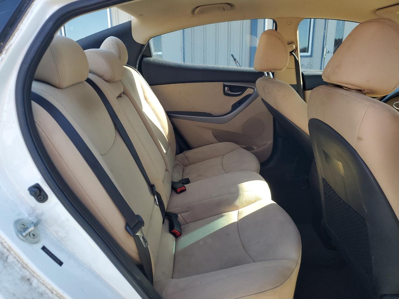 2013 Hyundai Elantra - Image 10