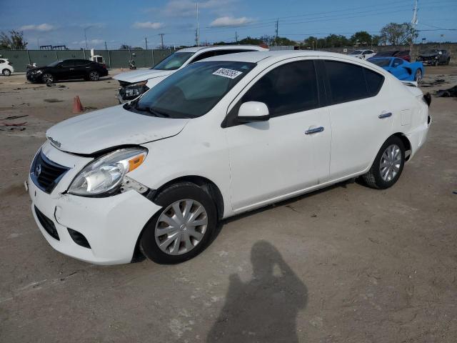 2013 Nissan Versa S