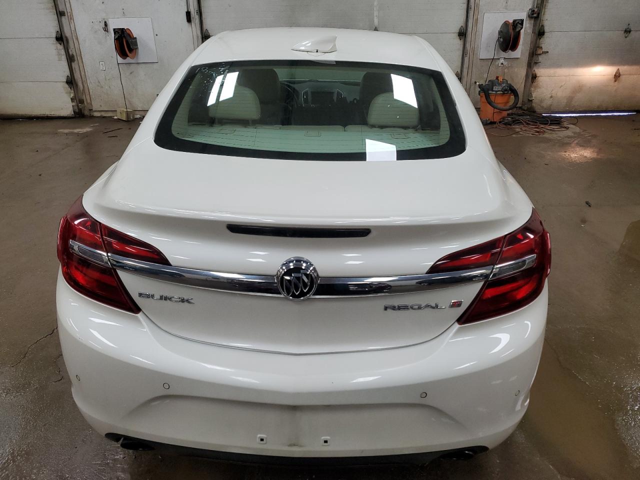 2015 Buick Regal - Image 6