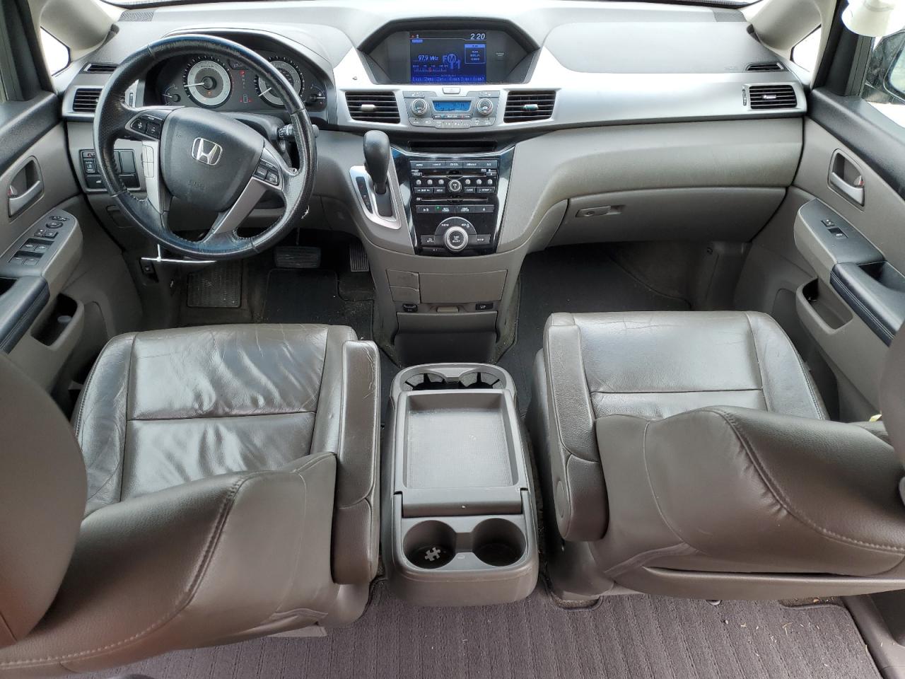 2012 Honda Odyssey - Image 8