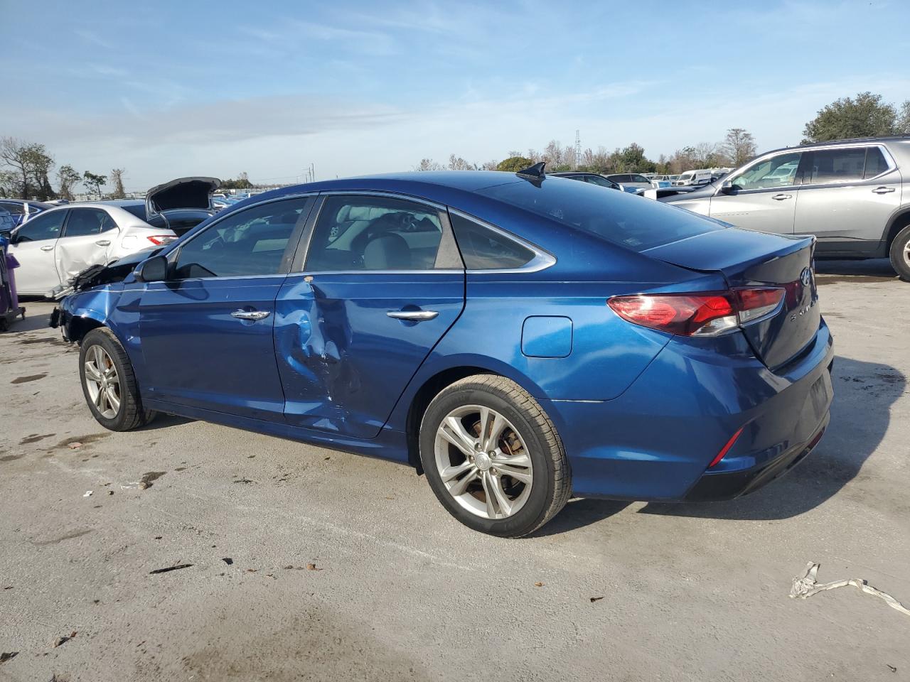2018 Hyundai Sonata - Image 2