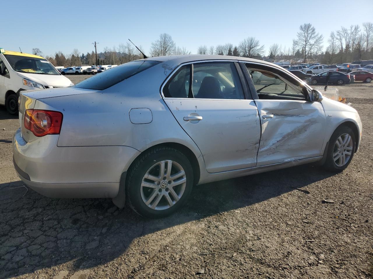 2007 Volkswagen Jetta - Image 3