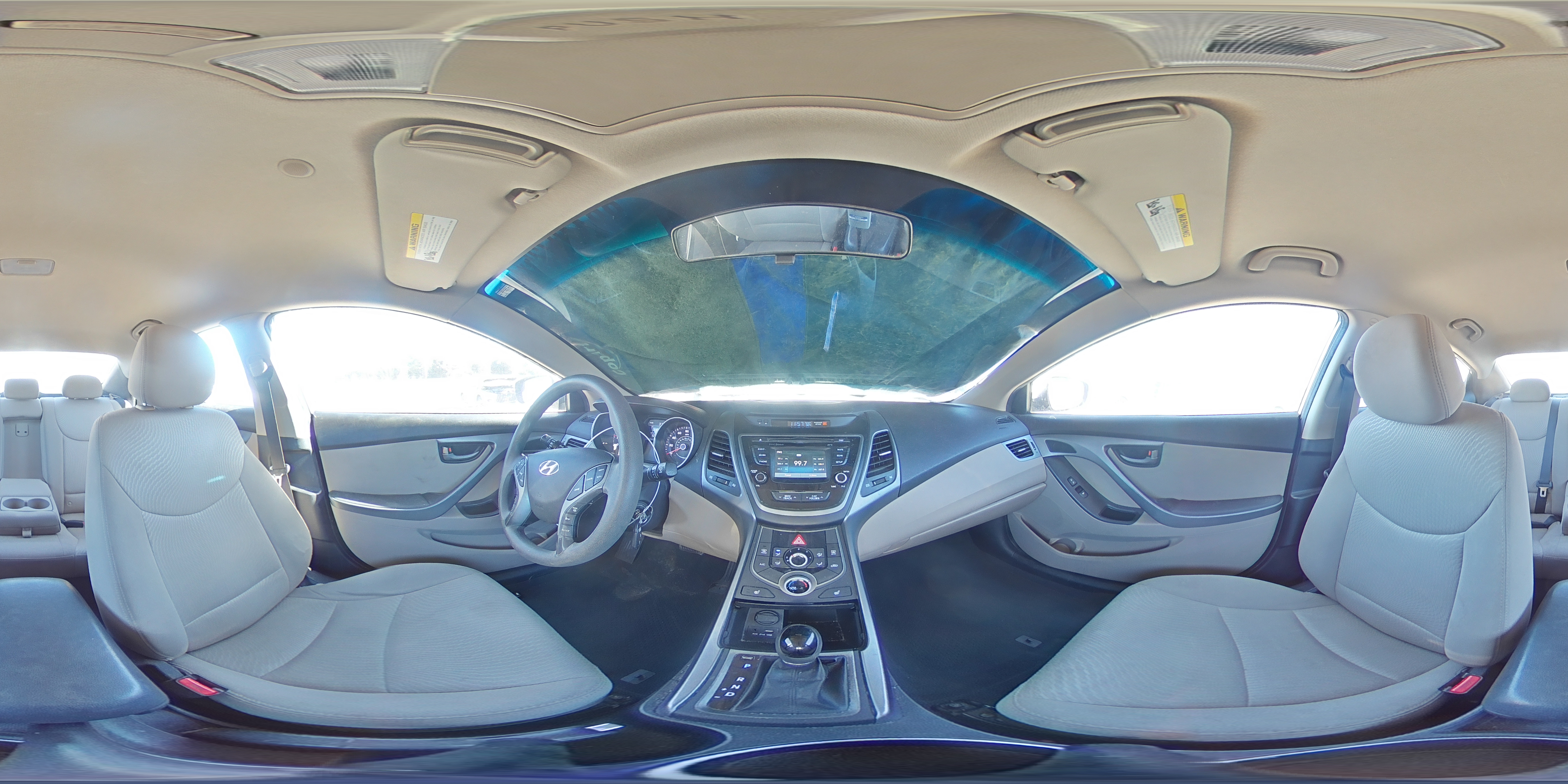 2014 Hyundai Elantra - Image 14
