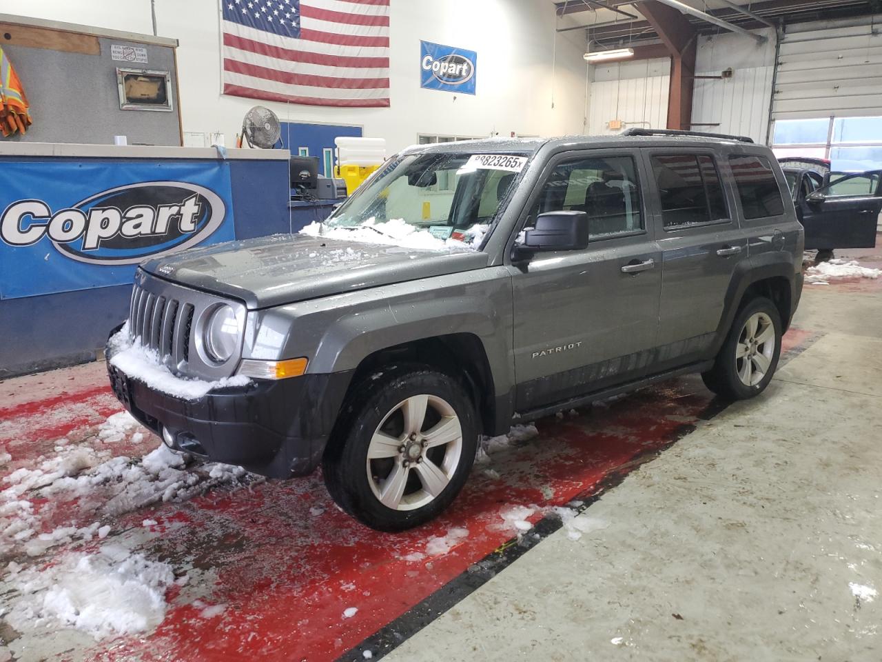 2013 Jeep Liberty (Patriot) - Image 1