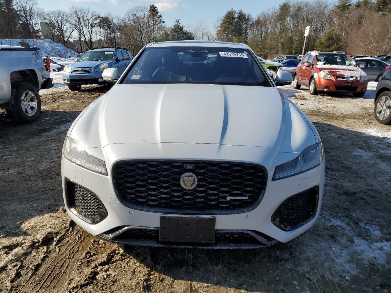 2021 Jaguar XF - Image 5